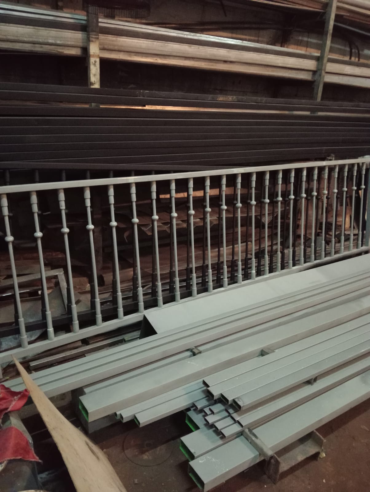 Teralis Jendela Minimalis